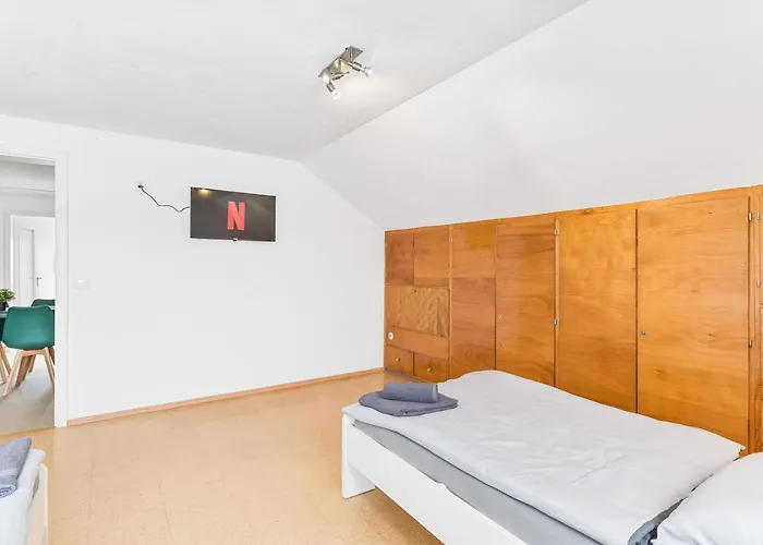 Raumschmide Ebersbach アパート *